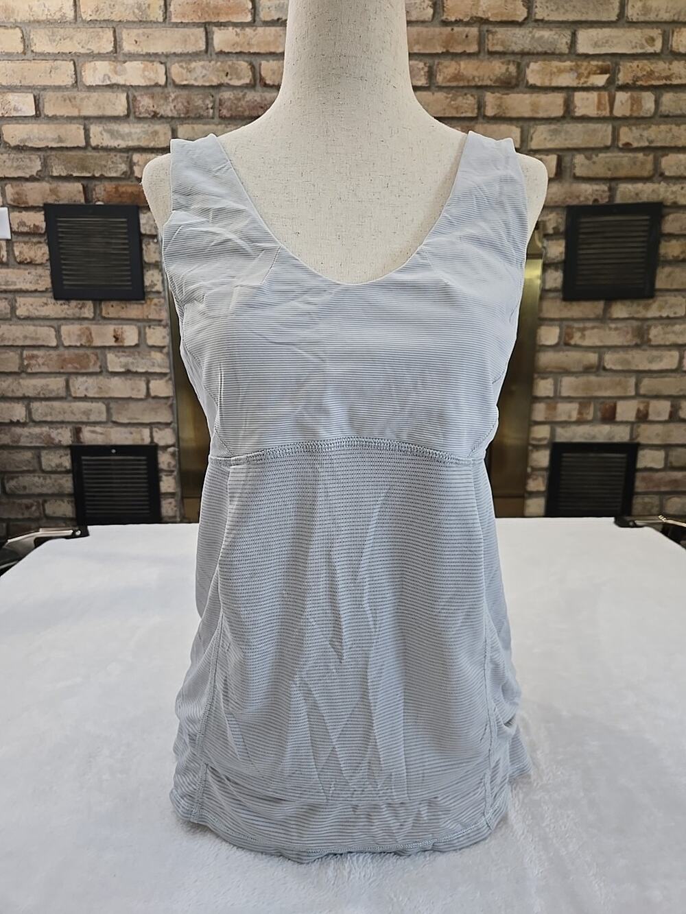 Lululemon Hustle And Bustle Drawstring Tank Top Womans Sz 10 Y2K Athletic Yoga